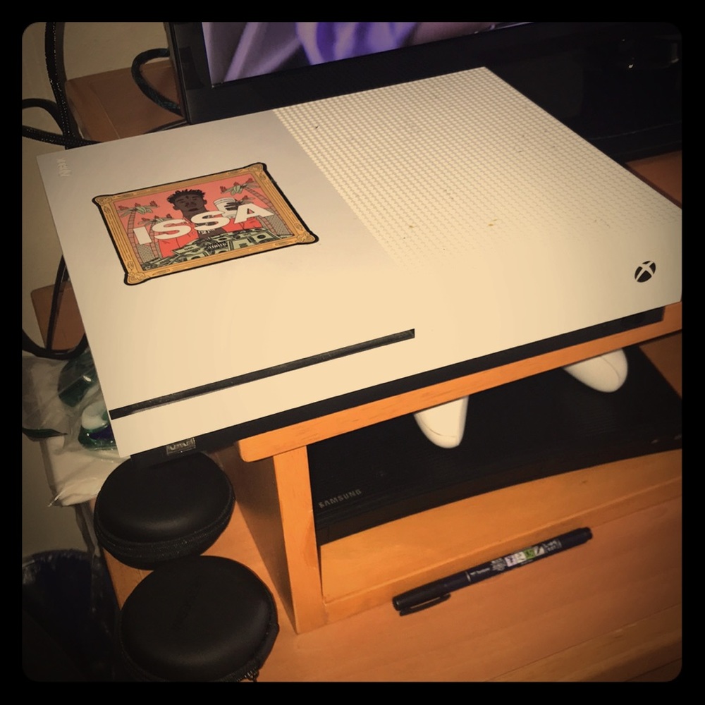 Xbox 1 s